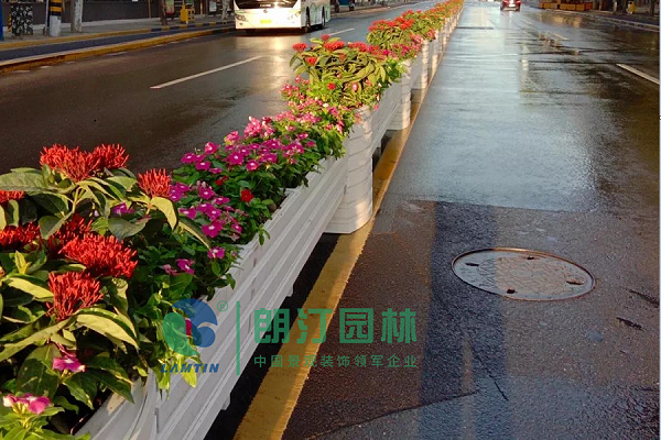 上海进博会道路绿化花箱